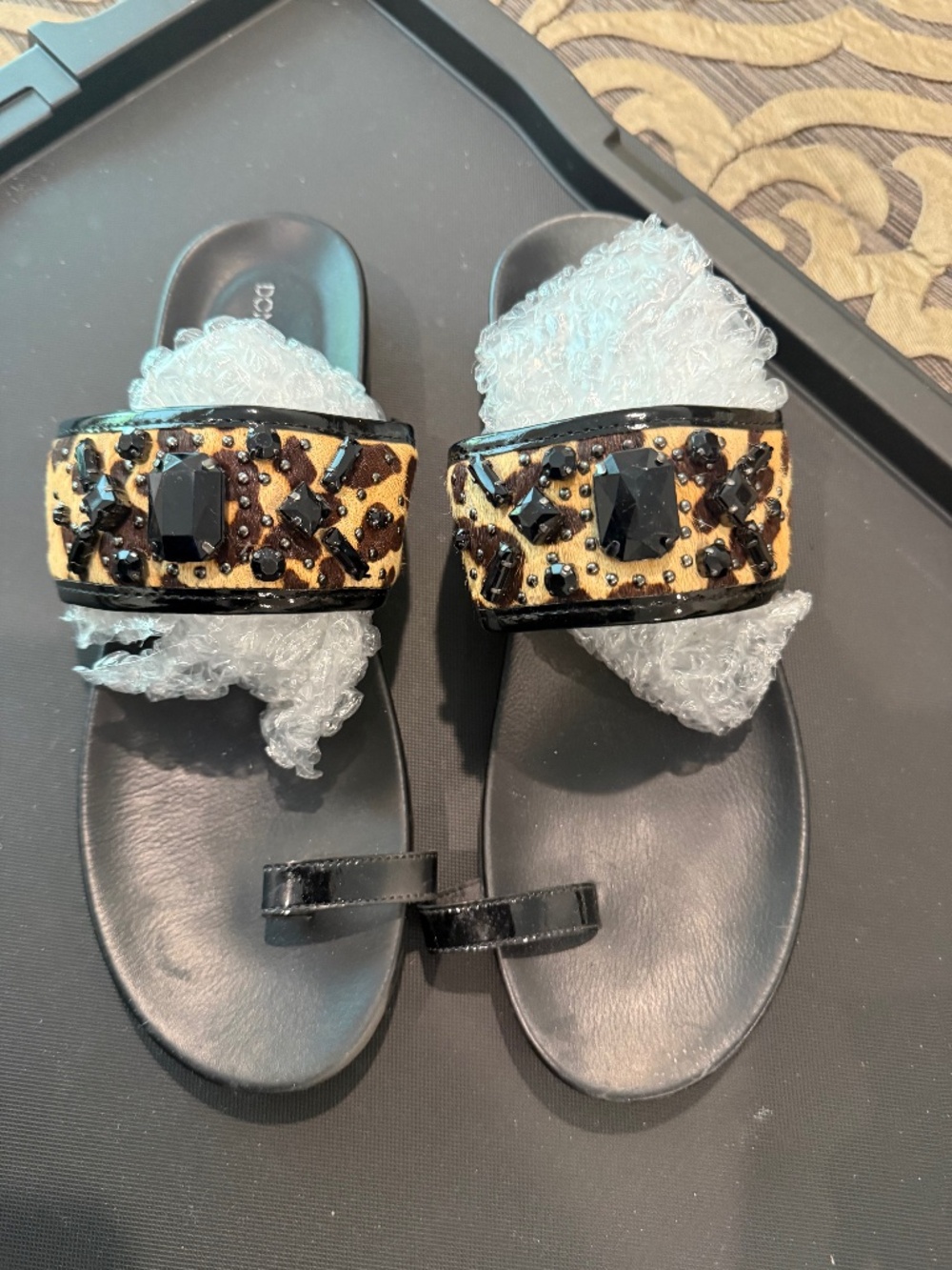 Shoes. DONALD PLINER , size 9